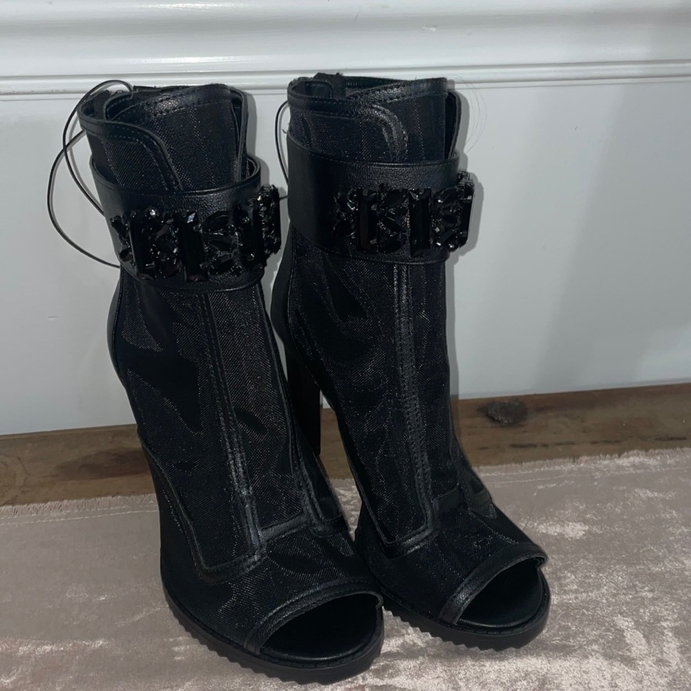 Karl Lagerfeld- Bryssa black mesh boots